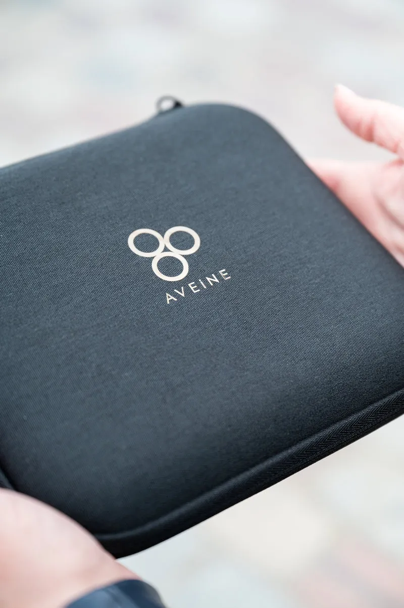 Aveine Carrying Case