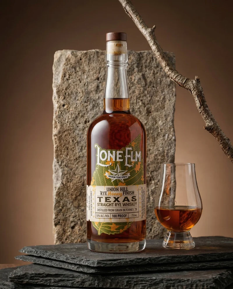 Lone Elm Honey cask finish Rye 50%