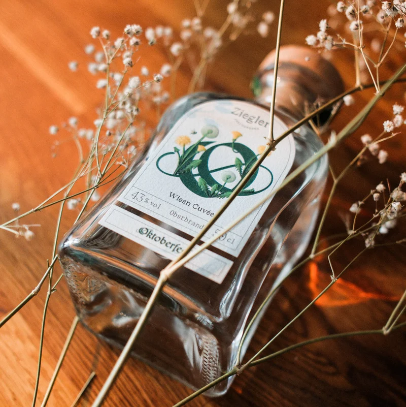 Oktoberfest Special: Oktoberfest "Wiesn-Cuvée" + free mini bottle