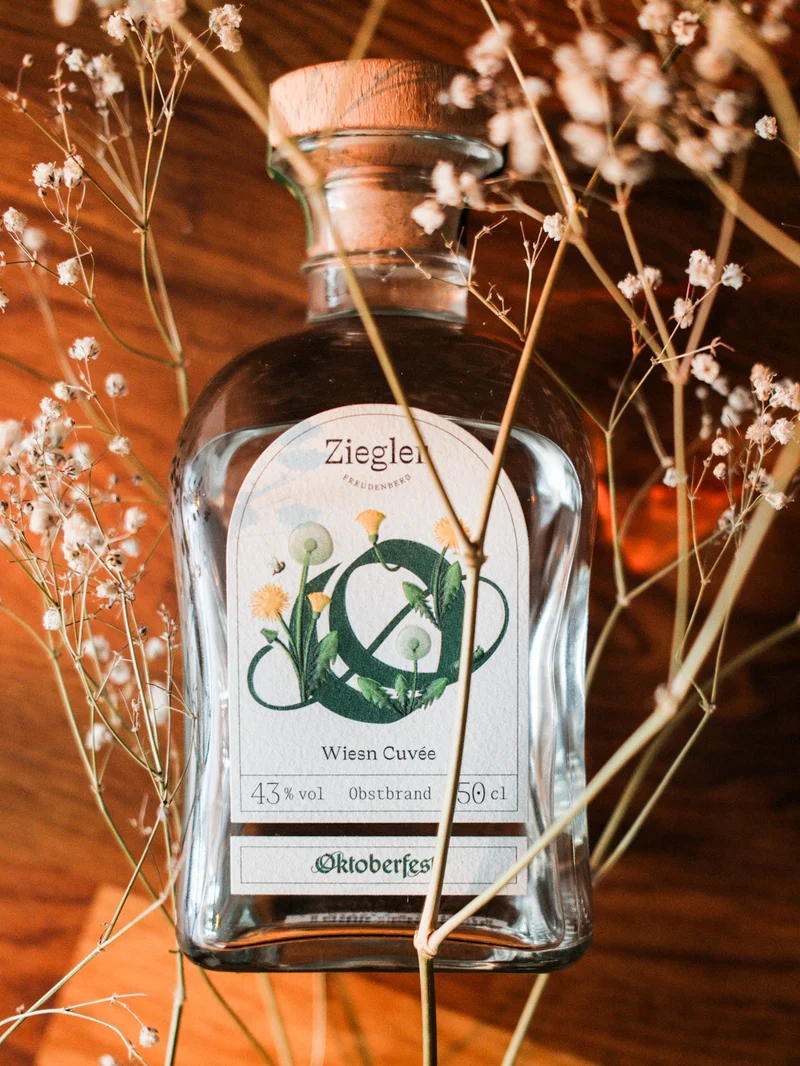 Oktoberfest Special: Oktoberfest "Wiesn-Cuvée" + free mini bottle