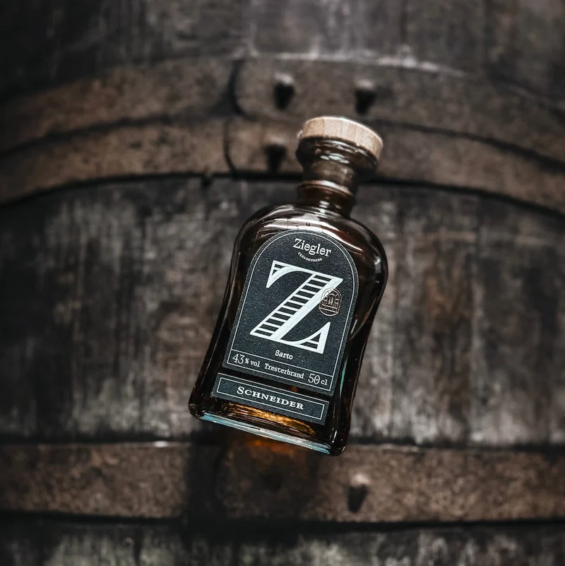 Sarto pomace brandy