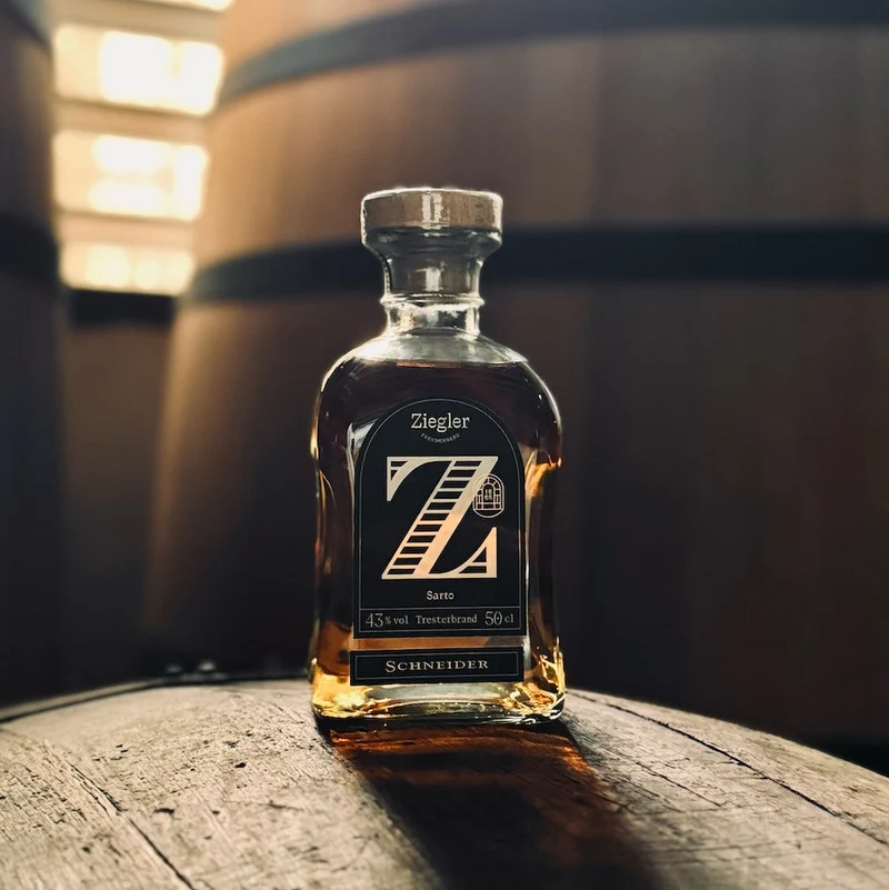 Sarto pomace brandy