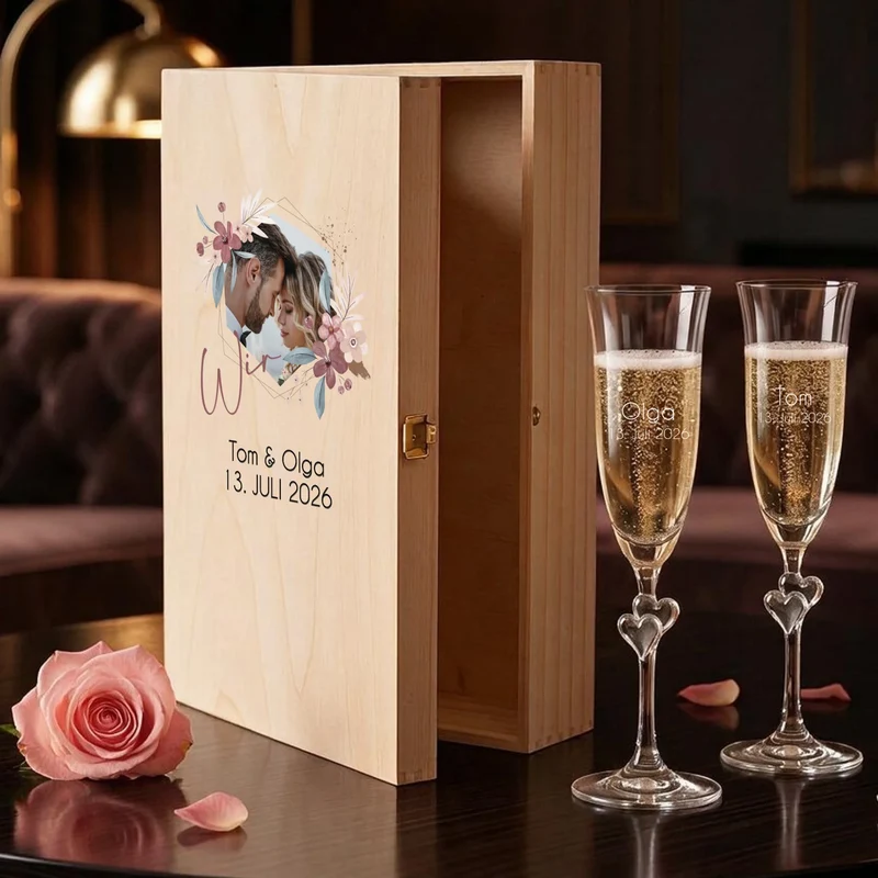 Individuelles Sektgeschenk mit Sektgläsern in bedruckter Holzbox