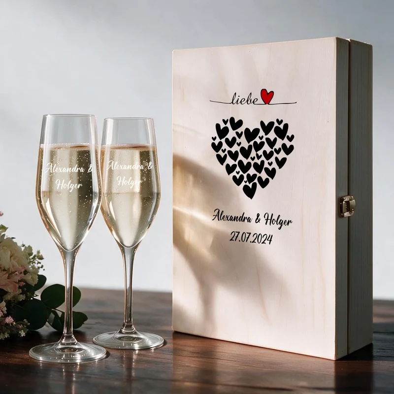 Sekt Geschenkset zur Hochzeit mit 2 Gläsern in bedruckter Holzbox