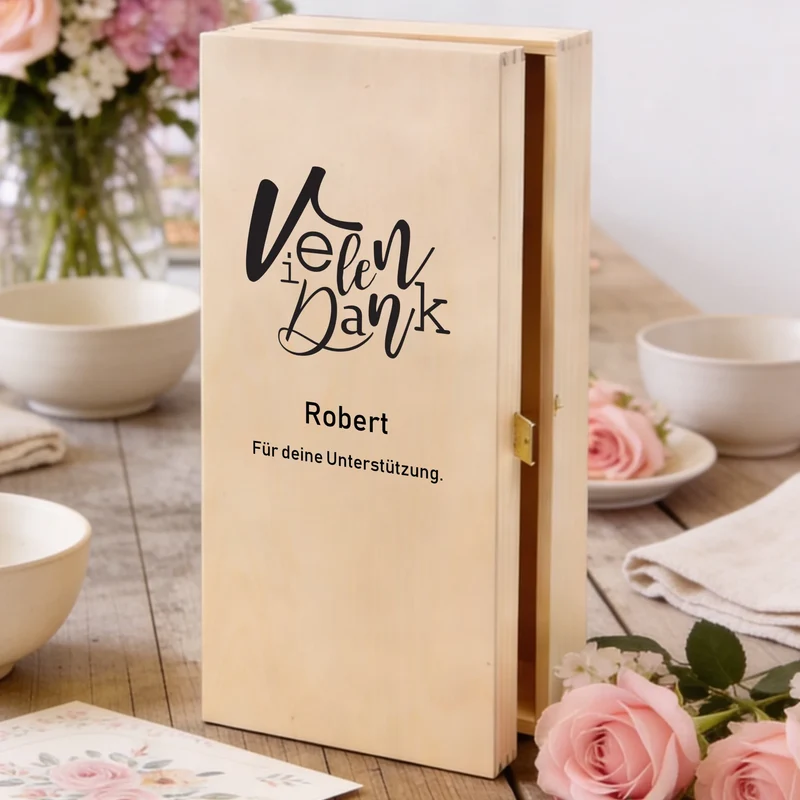 Geschenkset "Danke" mit personalisiertem Sektglas und Holzkiste