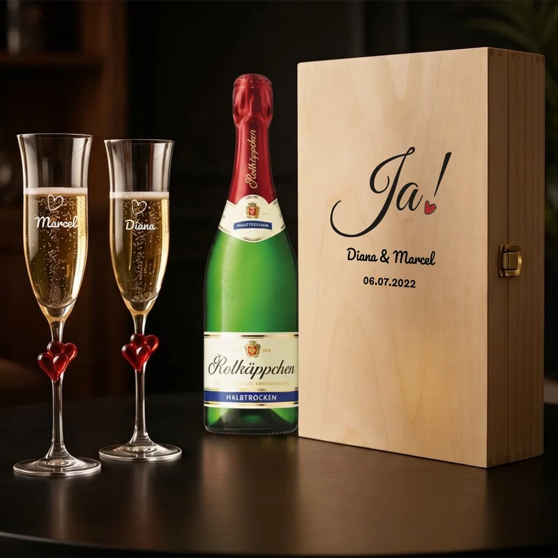 Sekt Geschenkset zur Hochzeit mit bedruckter Holzkiste und gravierten Gläsern