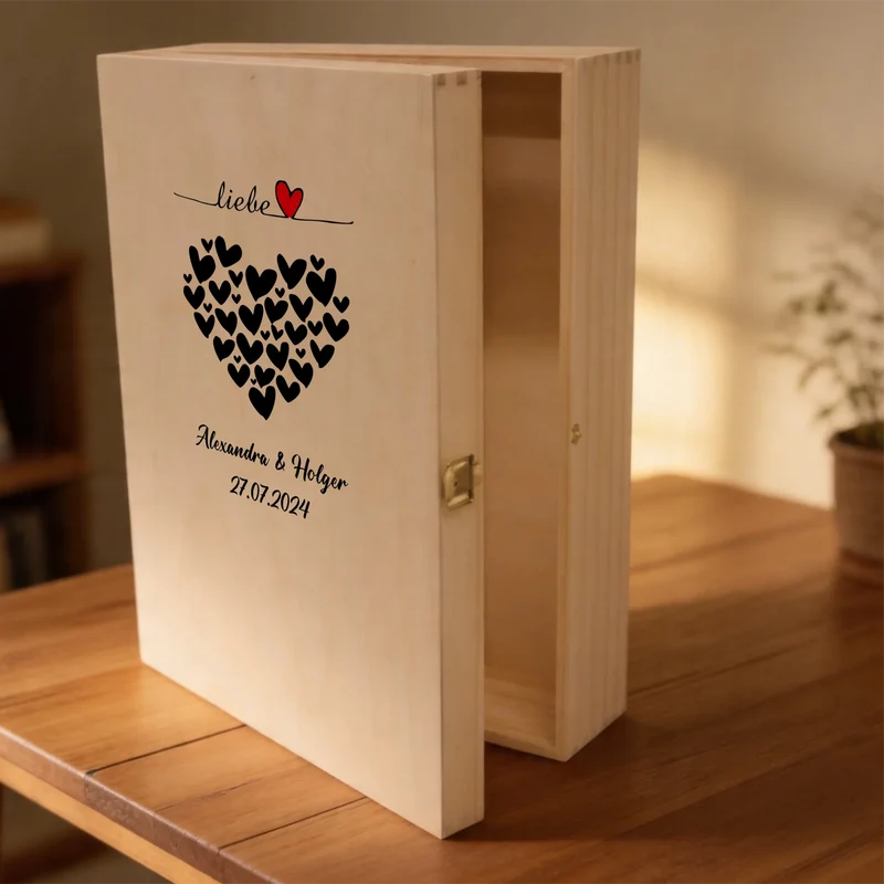 Weinset BREE zur Hochzeit mit gravierten Gläsern und bedruckter Holzbox