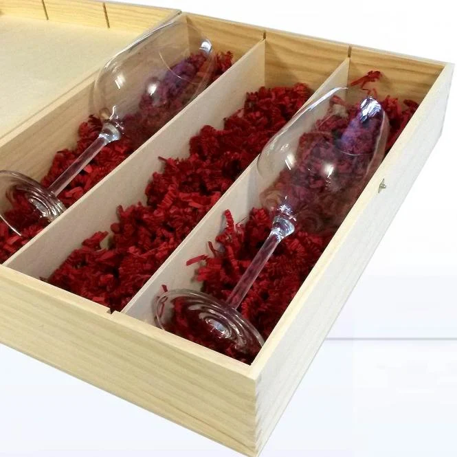 Weißweingläser-Geschenkset mit 3er Holzkiste und Gravur deines Logos / Designs
