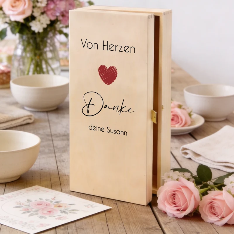 Individuell bedrucktes Weingeschenk "DANKE" mit Holzkiste und graviertem Glas