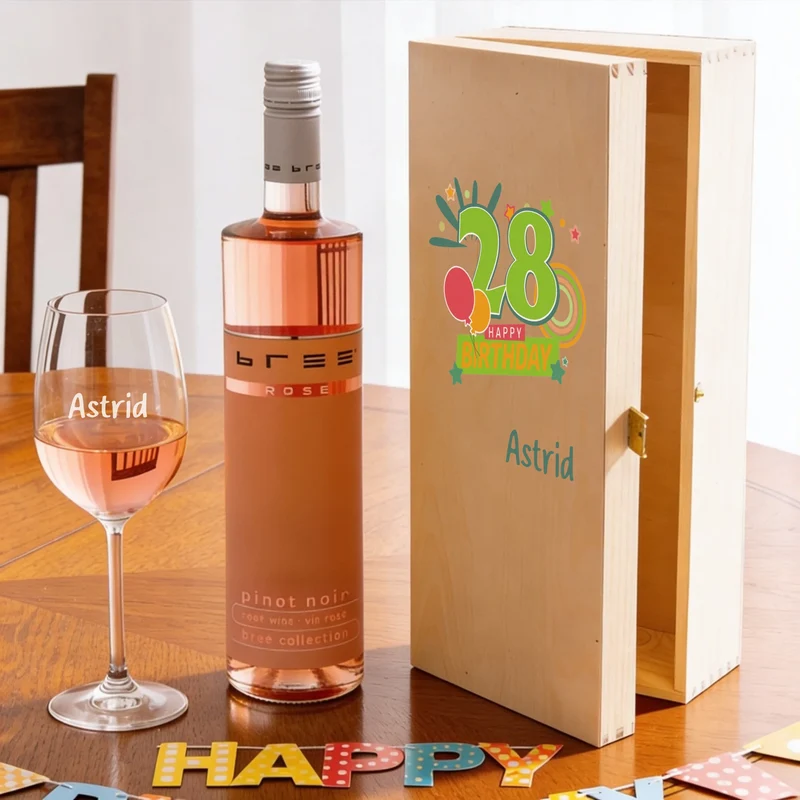 Geburtstagsgeschenk Bree-Weinset mit bedruckter Holzkiste und graviertem Glas