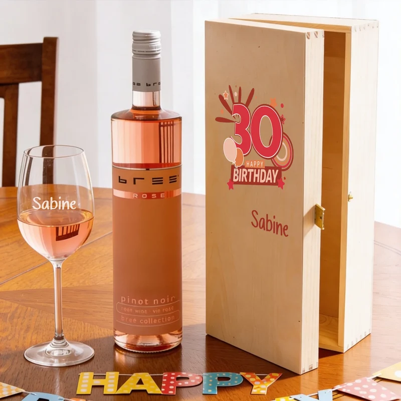 Bree-Weinset zum 30. Geburtstag mit bedruckter Holzkiste und graviertem Glas