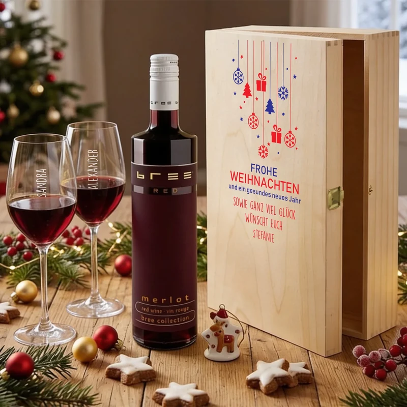 Weingeschenk mit BREE Wein, gravierten Gläsern und bedruckter Holzkiste zu Weihnachten
