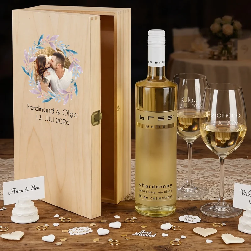 Individuelles Bree-Weinset mit gravierten Gläsern und bedruckter Holzbox zur Hochzeit