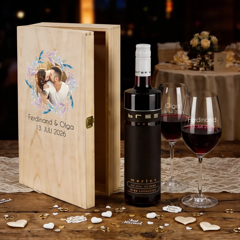 Individuelles Bree-Weinset mit gravierten Gläsern und bedruckter Holzbox zur Hochzeit