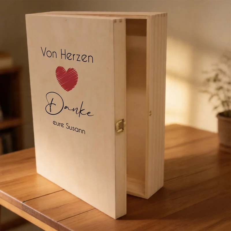 Weinset mit gravierten Gläsern und bedruckter Holzbox als Dankeschön