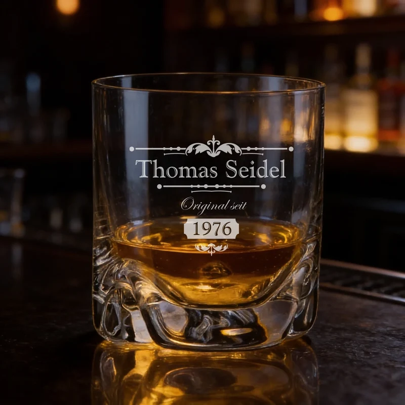 Whisky Geschenkset mit individueller Gravur auf Gläser und Holzkiste