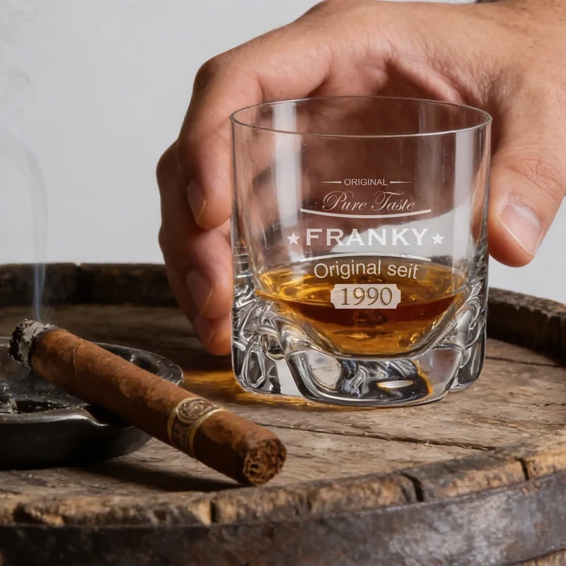 Whiskyglas Geschenk mit individueller Gravur