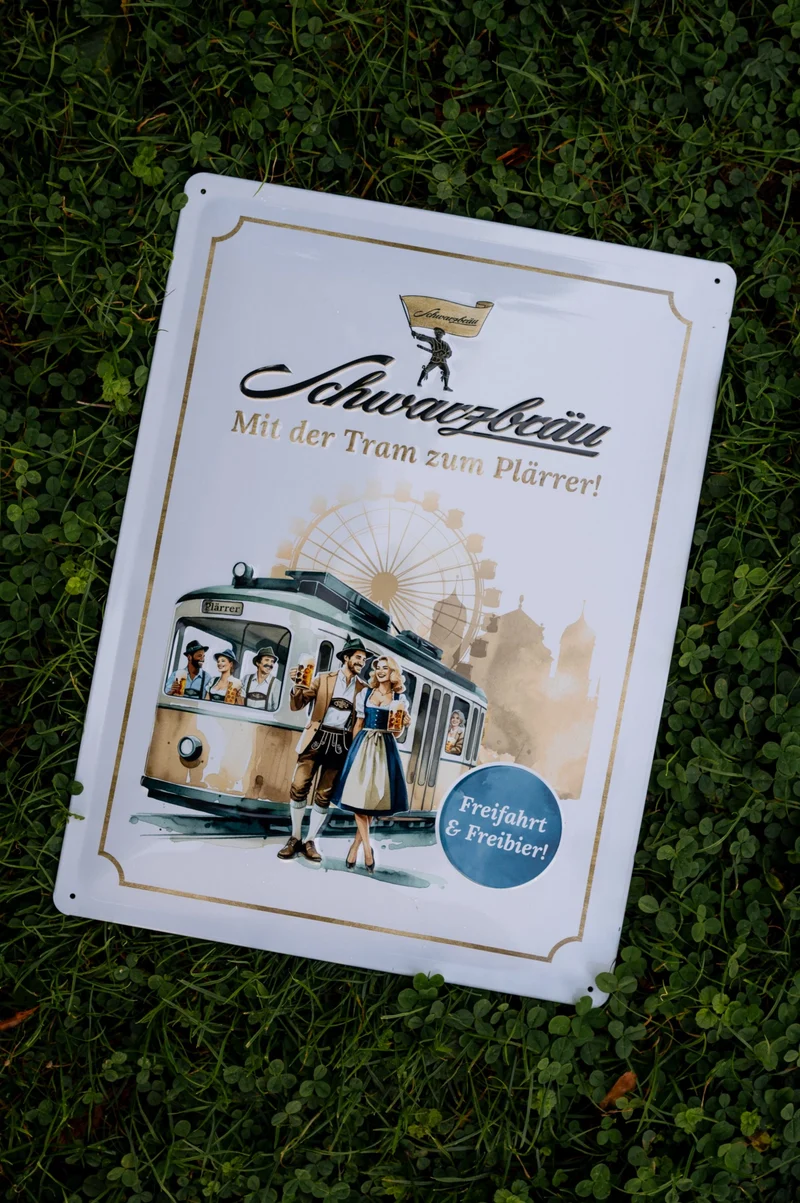 Schwarzbräu Blechschild Mit der Tram zum Plärrer!
