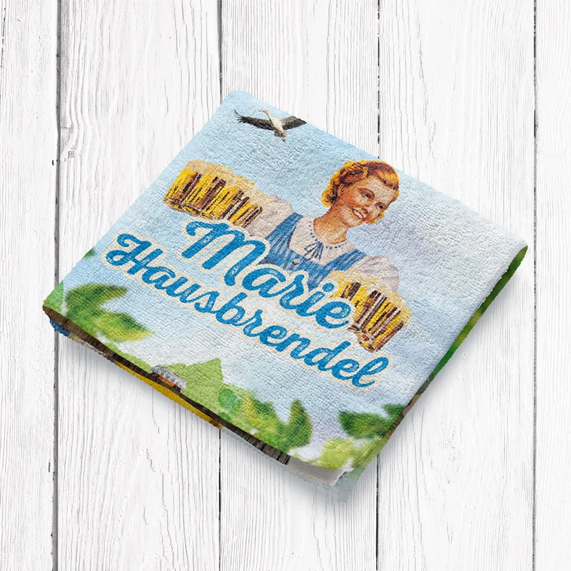 Marie Hausbrendel Badehandtuch
