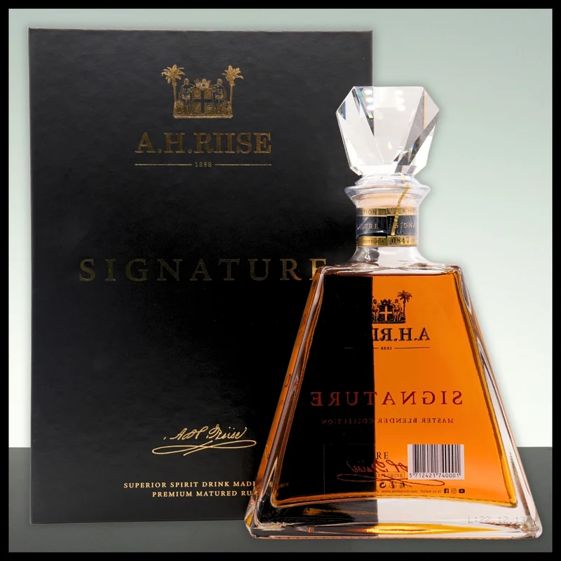 A.H. Riise Signature Master Blender Collection 0,7L - 43,9% Vol.