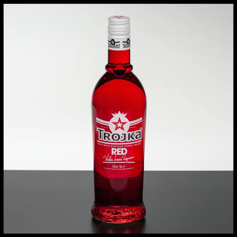 Trojka Vodka Red Likör 0,7L - 24% Vol.