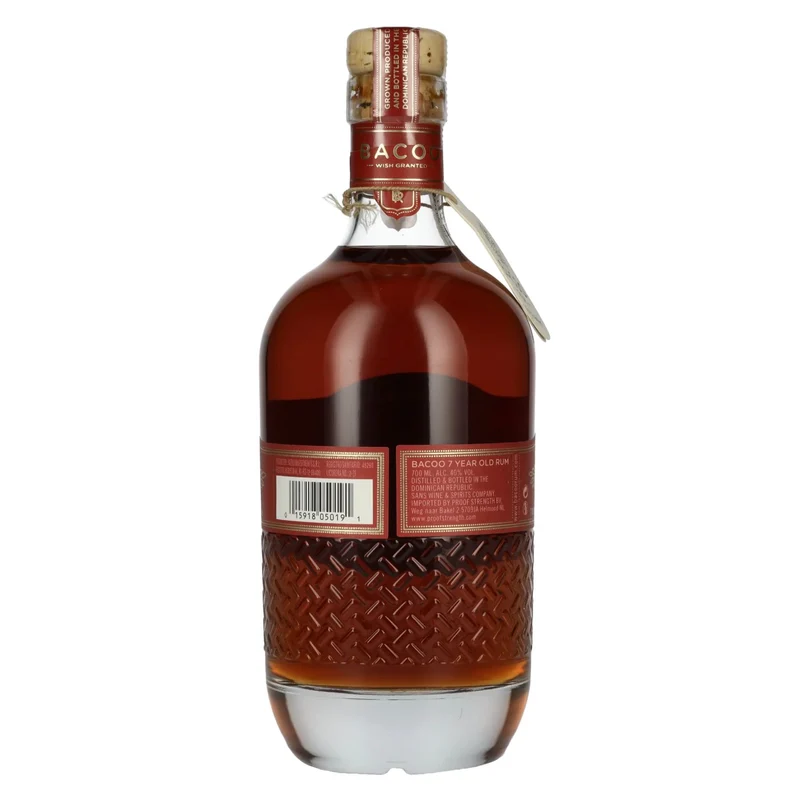 Bacoo 7 Years Old Rum 40% Vol. 0,7l