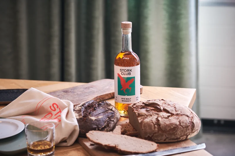 STORK CLUB TRIPLE WOOD WHISKEY I 43% I 700ml